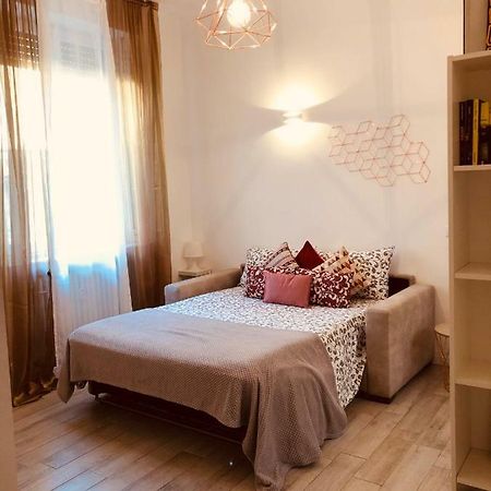 Joy House -Central City Near Metro Arco Della Pace Brera-Entire Apartment Perfect For Work & Play, Nightlife With Ac & Fast Wifi Welcome To The Cool Joy House! Milão Exterior foto