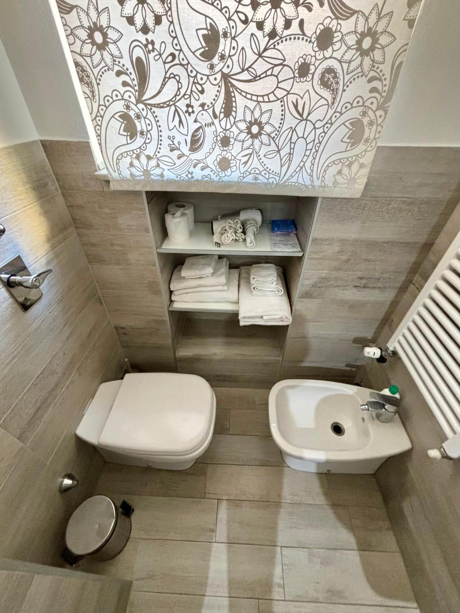Joy House -Central City Near Metro Arco Della Pace Brera-Entire Apartment Perfect For Work & Play, Nightlife With Ac & Fast Wifi Welcome To The Cool Joy House! Milão Exterior foto